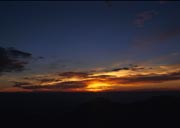 䗈(3)