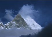 夕陽射すマチャプチャレ山頂